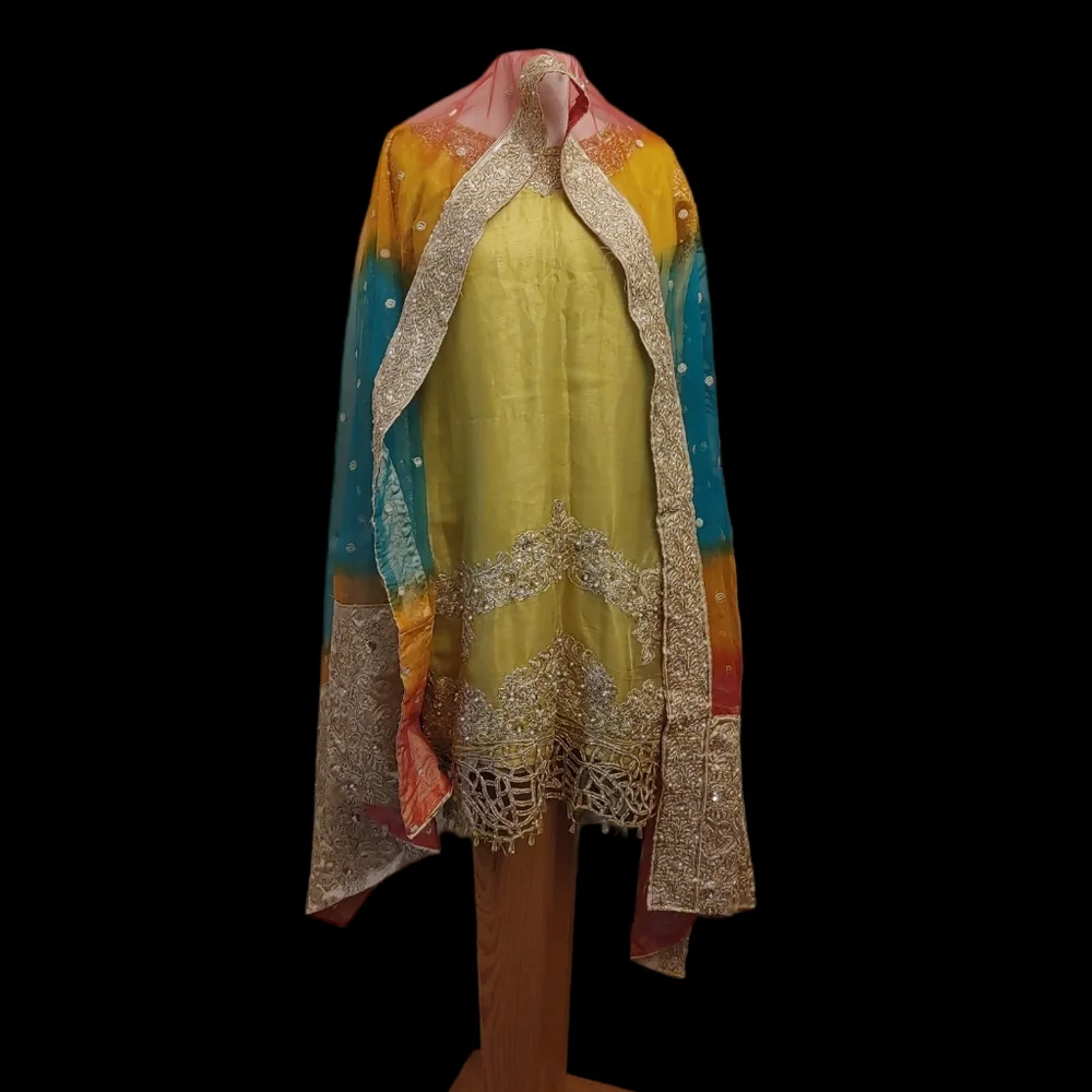 Embroidered fancy Multi color Pakistani/Indian 3Pc Shalwar suit Size M-L - Picture 5 of 15